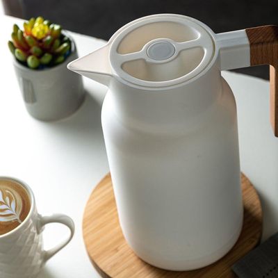 Garrafa Térmica Organic 1 L Em Plástico Branco Com Ampola De Vidro Lyor