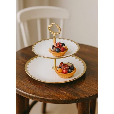 Porta Doces De Porcelana 2 Andares Paddy Branco E Dourado 19/27 X 24 Cm Wolff