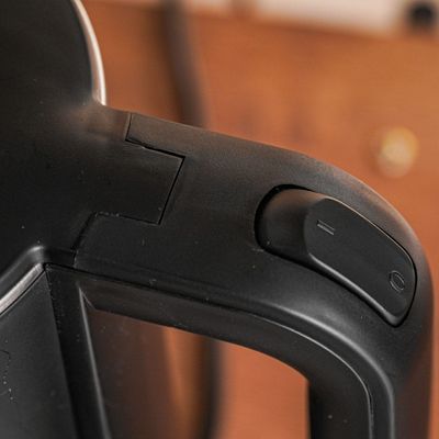 Chaleira Elétrica Elegance 1,7L 220V Sortida Bene Casa