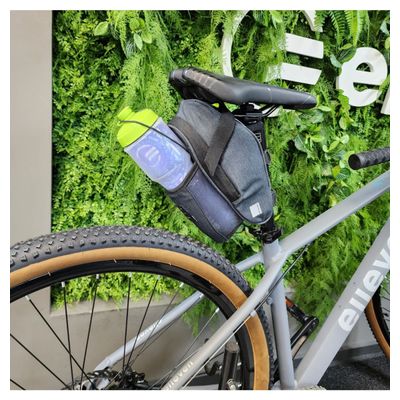 BOLSA PARA SELIM E SUPORTE GARRAFA 1,8LT IMPERMEÁVEL COM ZIPER