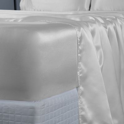Jogo de Lençol Sublime 4 Peças Queen 100% Poliéster Tecido Cetim Charmousse  - Branco