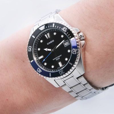 Relógio Casio Masculino Ref: Mdv-10d-1a2vdf Duro Prateado Menor