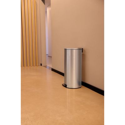 Lixeira com Pedal Tramontina Loop Aço Inox Polido 30 Litros