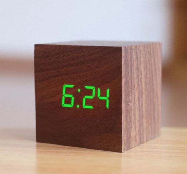 Relógio Despertador Digital Cubo - Marrom
