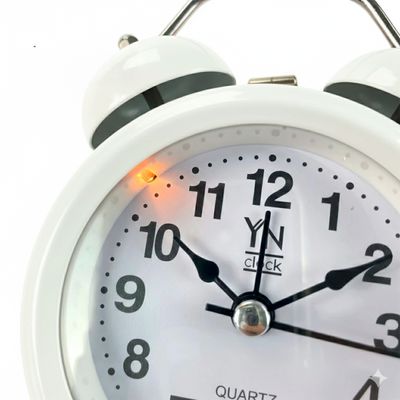 Relógio Despertador Retrô Branco Metal