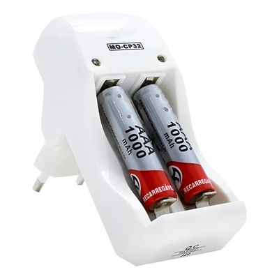 Carregador de Pilhas AA, AAA e 9V Bivolt