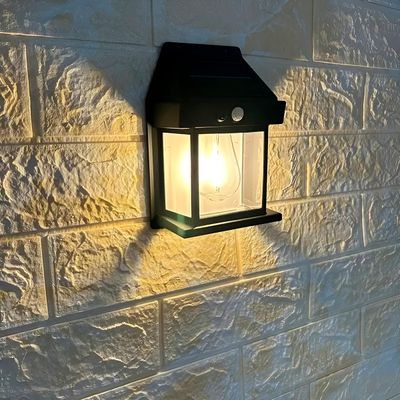 Luminária Arandela LED Solar com Sensor de Presença