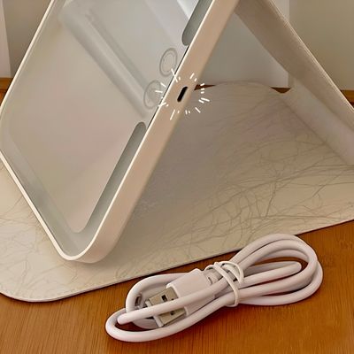 Espelho LED Portátil com Capa Recarregável