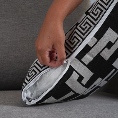Capa Para Almofada Grécia 1 Peça 45cm x 45cm 60% Algodão / 40% Poliéster Tecido Jacquard Com Zíper - Preto