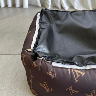 Cama Para Cachorro Retangular Em Corino + Poliéster Marrom Claro Lv Grande (g) 50 X 65 Cm