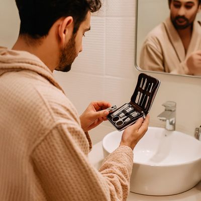 Kit 8 Peças Higiene Pessoal Manicure Estojo Cortador Tesoura - Unhas Perfeitas em Qualquer Lugar
