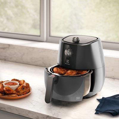 Fritadeira Elétrica Air Fryer Electrolux EAF30 4 Litros Prata - 127V