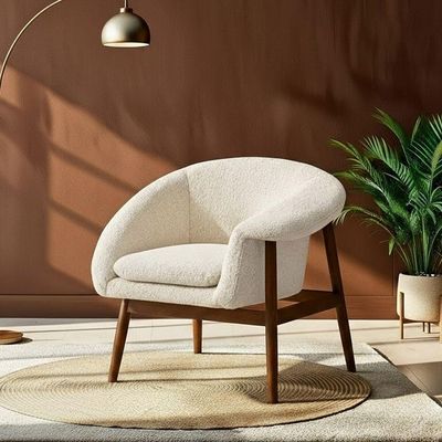 Poltrona Decorativa Yumi Base Madeira Braço Esquerdo Bouclé Off White - Nexta Casa