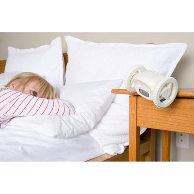 Relogio Despertador Fugitivo Corredor Com Rodas Clocky Digital Infantil Giratorio Maluco