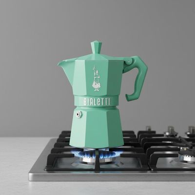 Cafeteira Italiana Bialetti Moka Express 3 Xícaras: Edição Exclusive Verde com Design Retrô