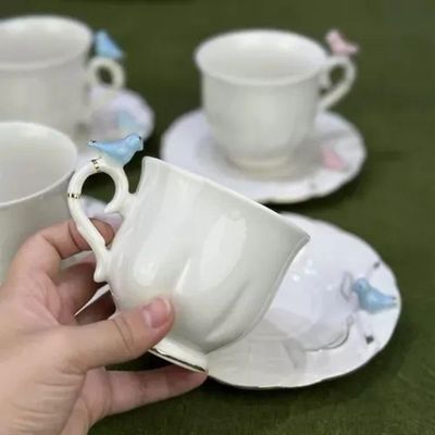 Xícara De Café Porcelana Birds Azul E Branca Fio Dourado Pássaro Com Pires 100ml Wolff