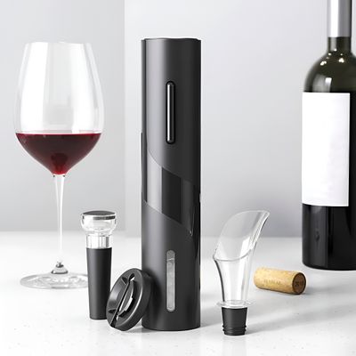 Conjunto Elétrico para Garrafas com Abridor Automático, Aerador e Rolha de Vedação – Elegância e Praticidadeo