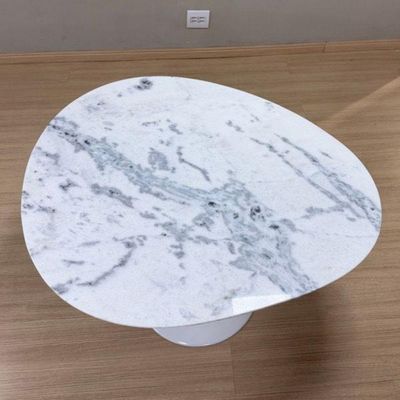 Mesa De Jantar Sol Saarinen Orgânica E Marmore Branco Extra 120x110cm