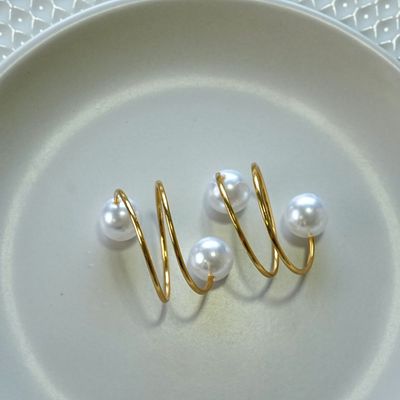 Kit 10 Anéis Para Guardanapos 4,5cm x 4,5cm Pérola Duas Voltas Argola Metal Mesa Posta - Dourado