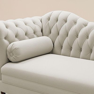 Divã Recamier Lavínia Clássico 120cm Capitonê Com Pés De Madeira Veludo Bege Claro - Desk Design