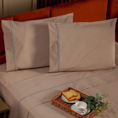 Jogo De Cama Lençol King Milano Liso Com Fronhas Viés 04 Peças - Percal Algodão 200 Fios Cor Caqui