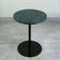 Mesa Lateral Atria Redonda Mármore Guatemala Alumínio 41CM Marrom