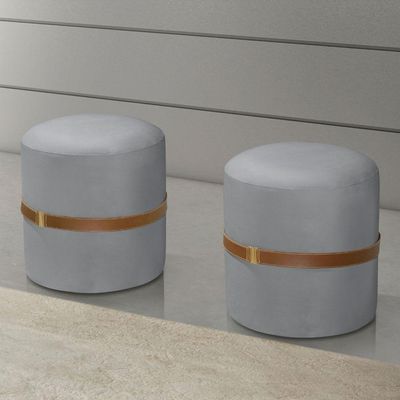 Puff Berlim Redondo com Assento em Espuma Revestimento em Veludo Cinza