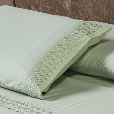 Jogo De Cama Lençol King Harmony Bordado Geométrico Percal 300 Fios Com Fronhas 04 Peças - Toque Acetinado Cor Verde