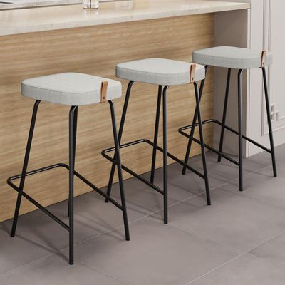 Kit 04 Banquetas Altas Cozinha E área Gourmet Vik Estofada Linho Cinza - Desk Design