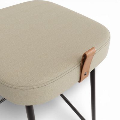 Kit 04 Banquetas Altas Cozinha E área Gourmet Vik Estofada Linho Bege - Desk Design