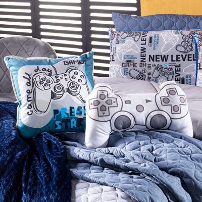 Kit Cobre Leito Colcha Solteiro Game Start Azul Com Almofadas Estampadas 05 Peças - Dupla Face Percal 300 Fios Matelado