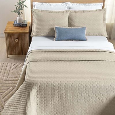 Kit Cobre Leito Colcha Quality King 3 Peças Percale 200 Fios Bordado - Cáqui