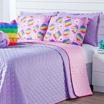 Kit Cobre Leito Colcha Queen Pop It Lilás/rosa Dupla Face Com Almofadas Estampadas 08 Peças