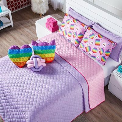 Kit Cobre Leito Colcha Queen Pop It Lilás/rosa Dupla Face Com Almofadas Estampadas 08 Peças