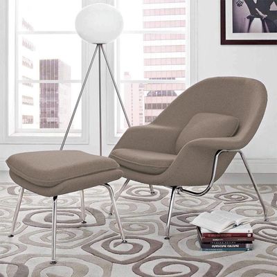 Poltrona Womb Chair Com Puff Cromada Linho Bege