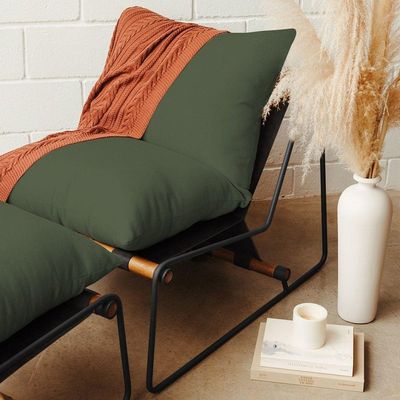 Poltrona Decorativa Turim Base Aço Preto Recouro Black Poliéster Verde Musgo - Nexta Casa