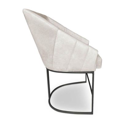 Kit 4 Poltronas Luxo Alana Veludo Bege Base Ferro Preto - Pallazio