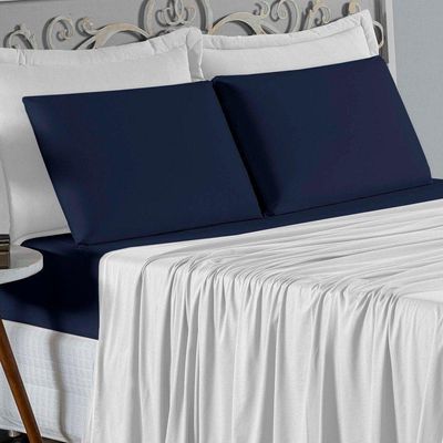 Jogo De Cama Queen Nobre 4 Peças Lençol Com Elástico De 30cm De Altura Malha 100% Algodão - Branco / Azul-marinho