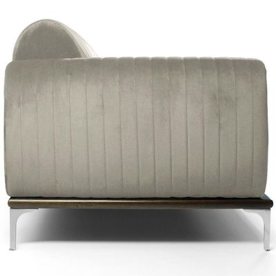 Sofá Molino 3 Lugares 230cm Pés Alumínio Veludo Creme - Nexta Casa
