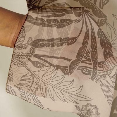 Cortinas Georgette Extra-Longas Estampa Tropical de Árvores para Janelas/Portas de Pé-Direito Duplo - 2 Painéis Ilhós Filtra Luz - Vargottam 132,08 Cm (L) × 228,6 Cm (C) / Bege