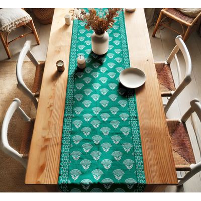 Caminho de Mesa de Algodão Estampado em Bloco - Twill Premium 36 cm - Cozinha, Jantar, Café, Aparador - Vários Comprimentos - Vargottam 35,56 Cm (L) × 274,32 Cm (C) / Verde