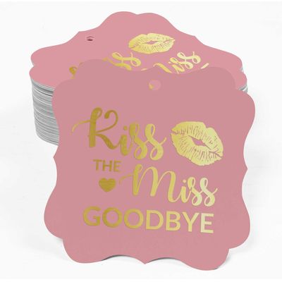 "Tags de Papel para Pendurar em Formato Bracket com Acabamento Foil ""Kiss The Miss Goodbye"" Lembrancinhas de Chá de Panela - Inkdotpot" 100 Etiquetas Metalizadas / Rosa - Dourado