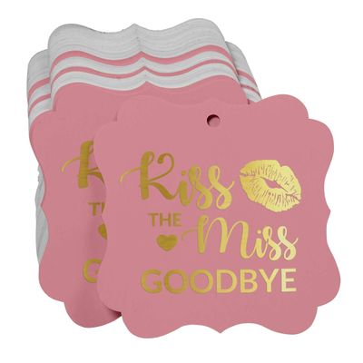 "Tags de Papel para Pendurar em Formato Bracket com Acabamento Foil ""Kiss The Miss Goodbye"" Lembrancinhas de Chá de Panela - Inkdotpot" 100 Etiquetas Metalizadas / Rosa - Dourado