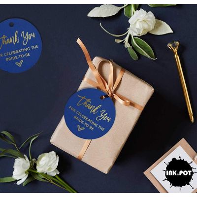 Tag para Garrafa 'Obrigado por Celebrar a Noiva' Metalizada para Lembrancinha de Chá de Noiva - Inkdotpot 50 Etiquetas Metalizadas / Azul - Dourado