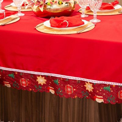 Toalha De Mesa 6 Lugares Retangular Avulsa Bordada Natalina Boneco De Neve Vermelho 2,20m X 1,50m
