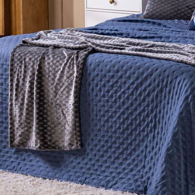 Kit De Peseira Para Cama Majestic Com Fronhas 03 Peças - Tecido Mantinha Flannel Em Toque De Seda Brilhante Cor Cinza