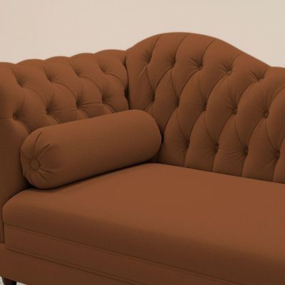 Divã Recamier Chaise Longue Lavínia 150cm Capitonê Pés De Madeira Veludo Terracota - Desk Design