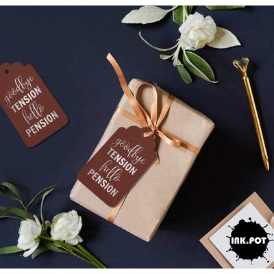 Tag de Papel para Pendurar com Folheado 'Good Bye Tension Hello Pension' para Lembrancinha de Aposentadoria - Inkdotpot 50 Etiquetas Metalizadas / Marrom - Prata