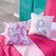 Kit Cobre Leito Colcha Casal Padrão Unicórnio Listrado Pink/rosa Dupla Face Com Almofadas Estampadas 05 Peças