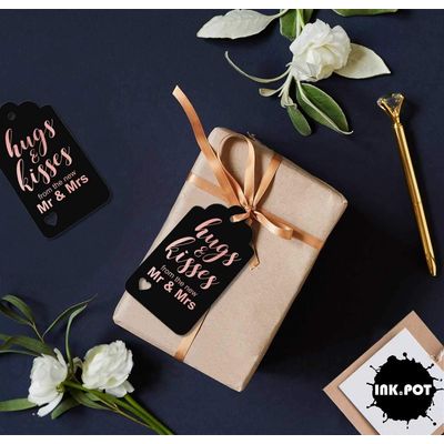 Etiquetas Pendentes Metalizadas para Lembrancinhas de Garrafa de Casamento 'Abraços e Beijos' - Inkdotpot 50 Etiquetas Metalizadas / Preto - Ouro Rosé